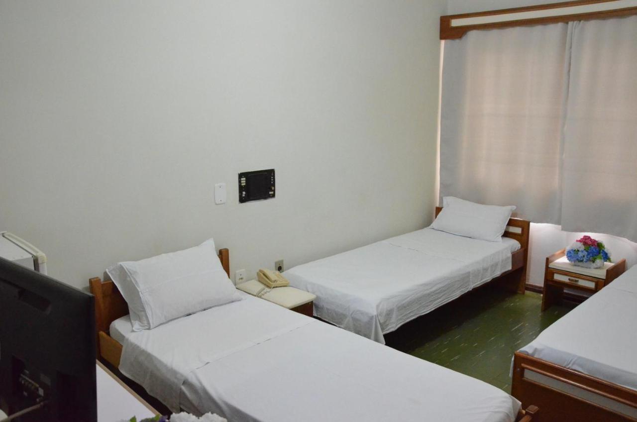 Hotel Novo Tamburi Santa Terezinha do Itaipu Esterno foto