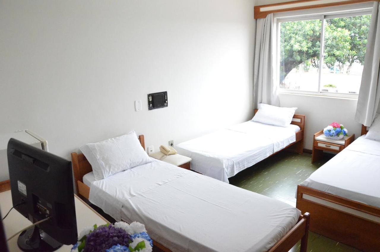Hotel Novo Tamburi Santa Terezinha do Itaipu Esterno foto
